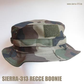 Recce Hut SloCam - tarn -