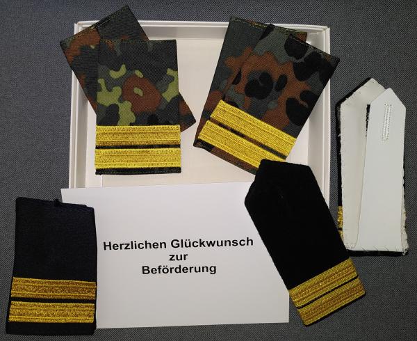 Beförderungsbox Marine Offizier - flecktarn / blau